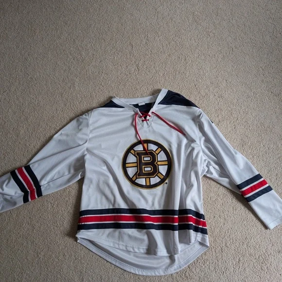 2025 Boston "Bruins Night" Red Sox hockey jersey
Smoke free home - Picture 1 of 4